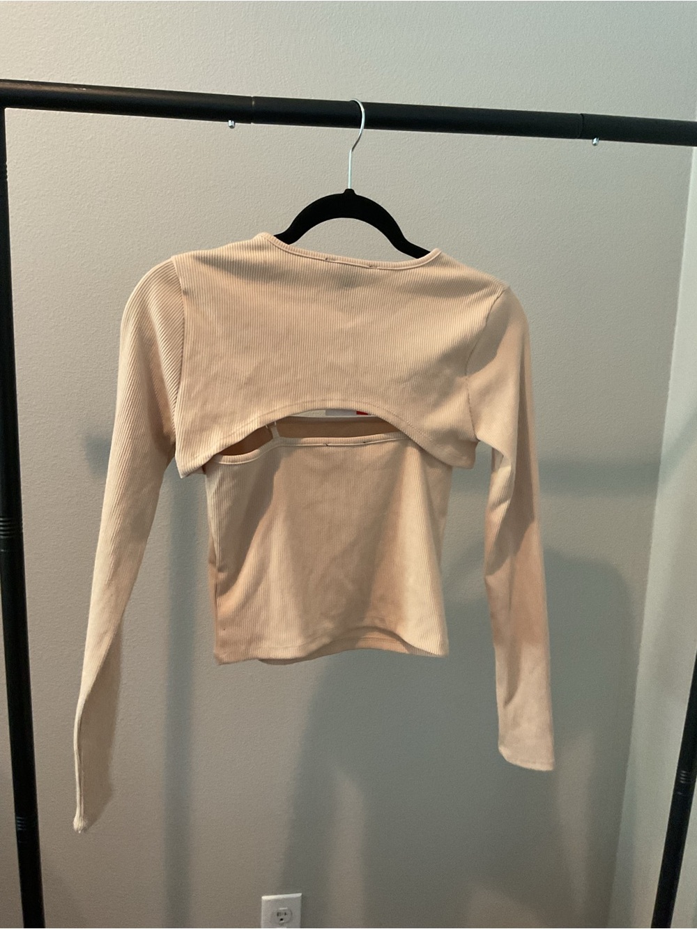 Forever 21 Cream Cutout Ribbed Long-Sleeve Crop Top - Picture 5 of 5
